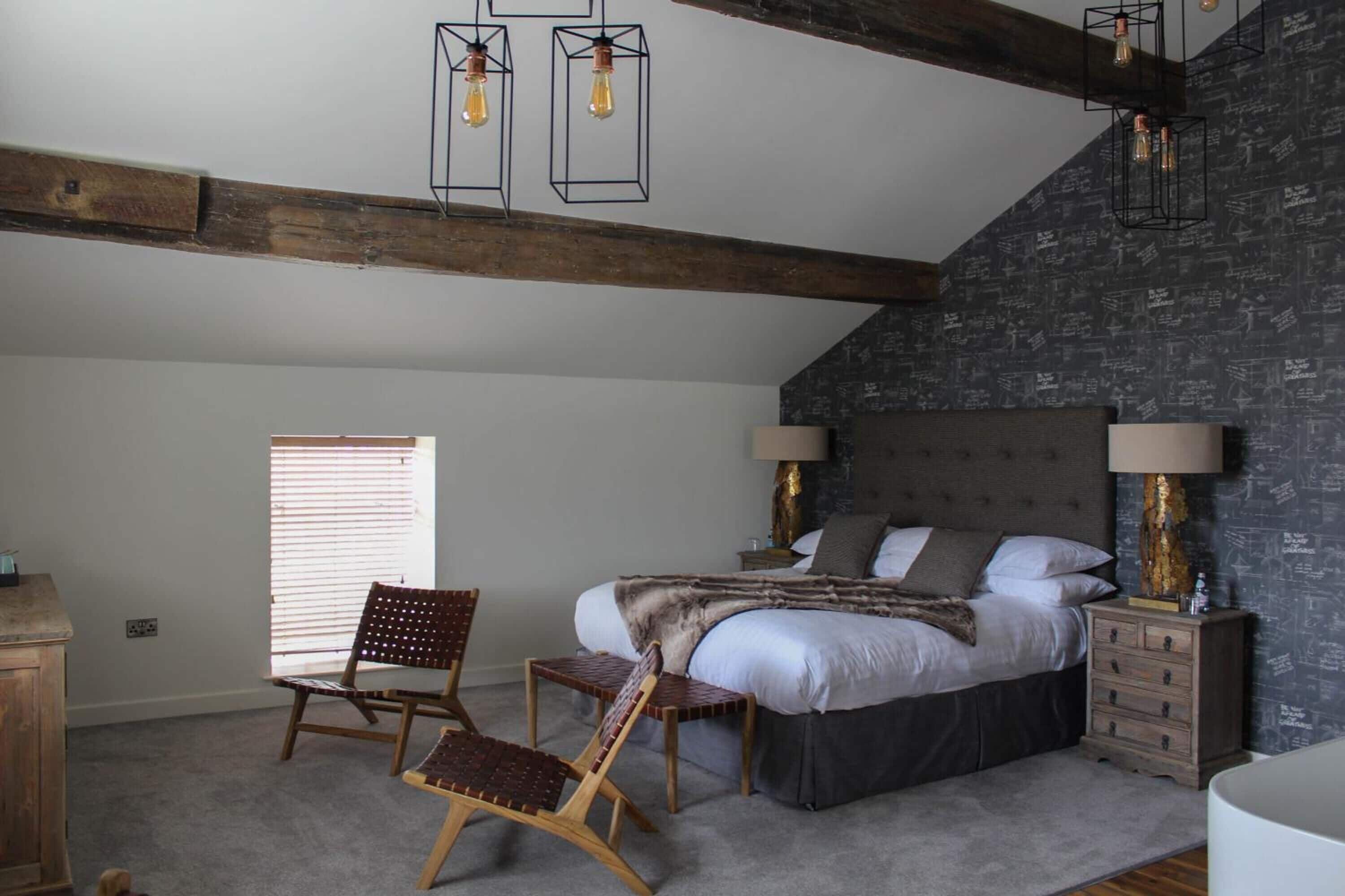 penthouse, 1 double bed | desk, free wifi, bed sheets