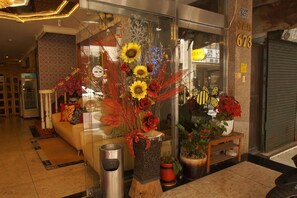 Property entrance - Boston Hotel (Chiayi City)