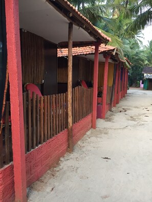 숙박 시설 구내