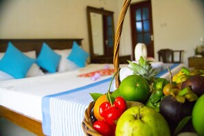 1 bedroom, premium bedding, desk, iron/ironing board - Heavens Door Guest Inn (Kandy)