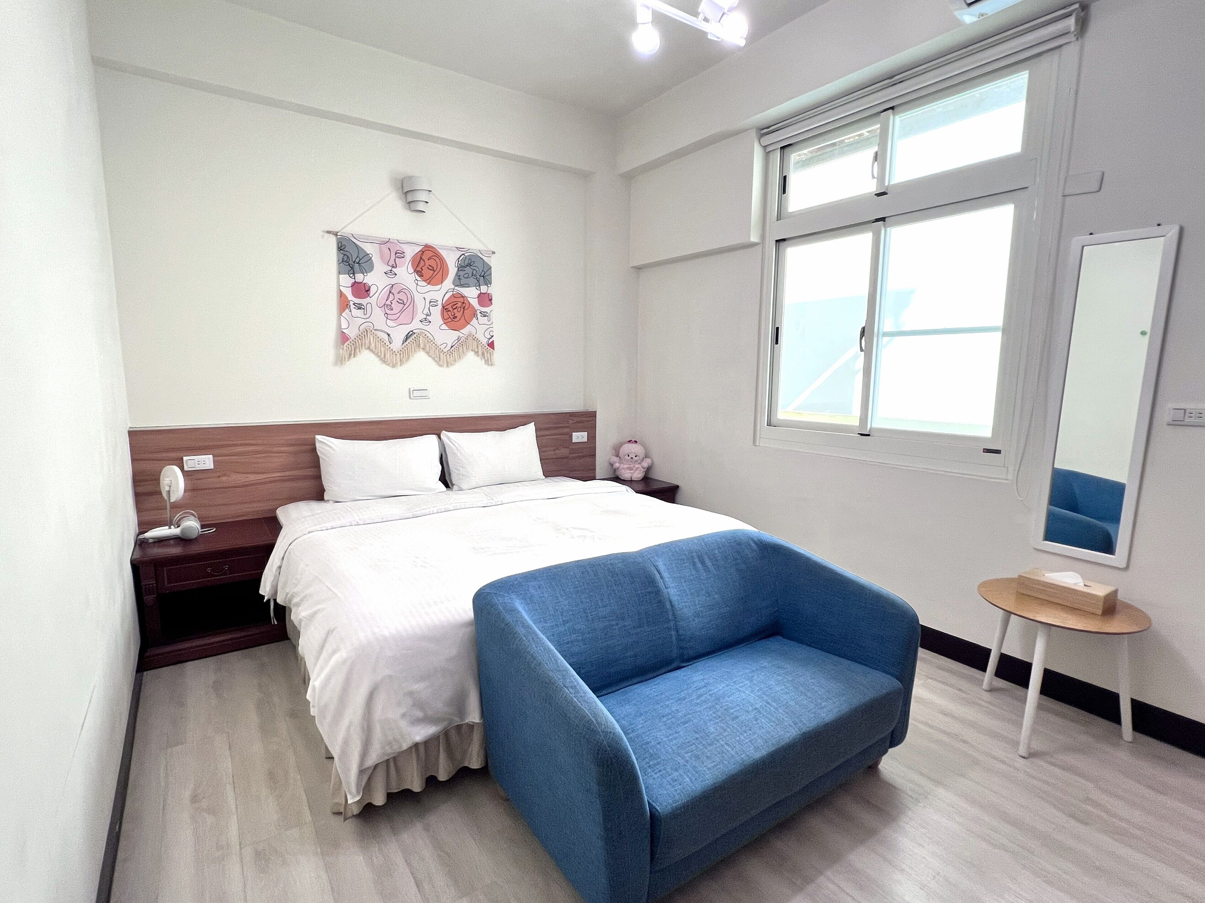 Habitación doble superior (502) | Decoración individual, escritorio, cortinas opacas