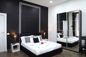 Room - Toledo Apartments (Naples)