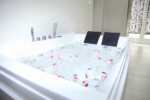 Bathroom - Toledo Apartments (Naples)