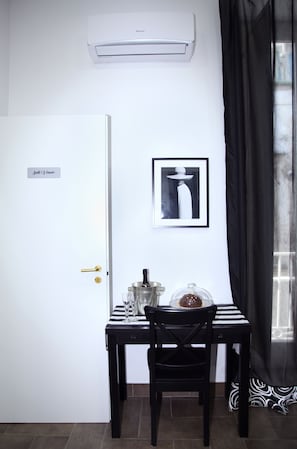 Svit | Matservice pÄ rummet