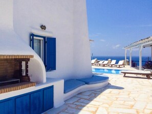 Deluxe Studio, Sea View (2) | Terrace/patio - Villa Adonis (Mykonos)