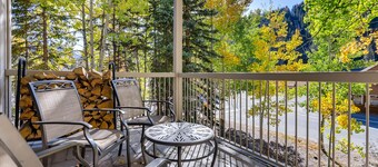 Chateaux DuMont 2724