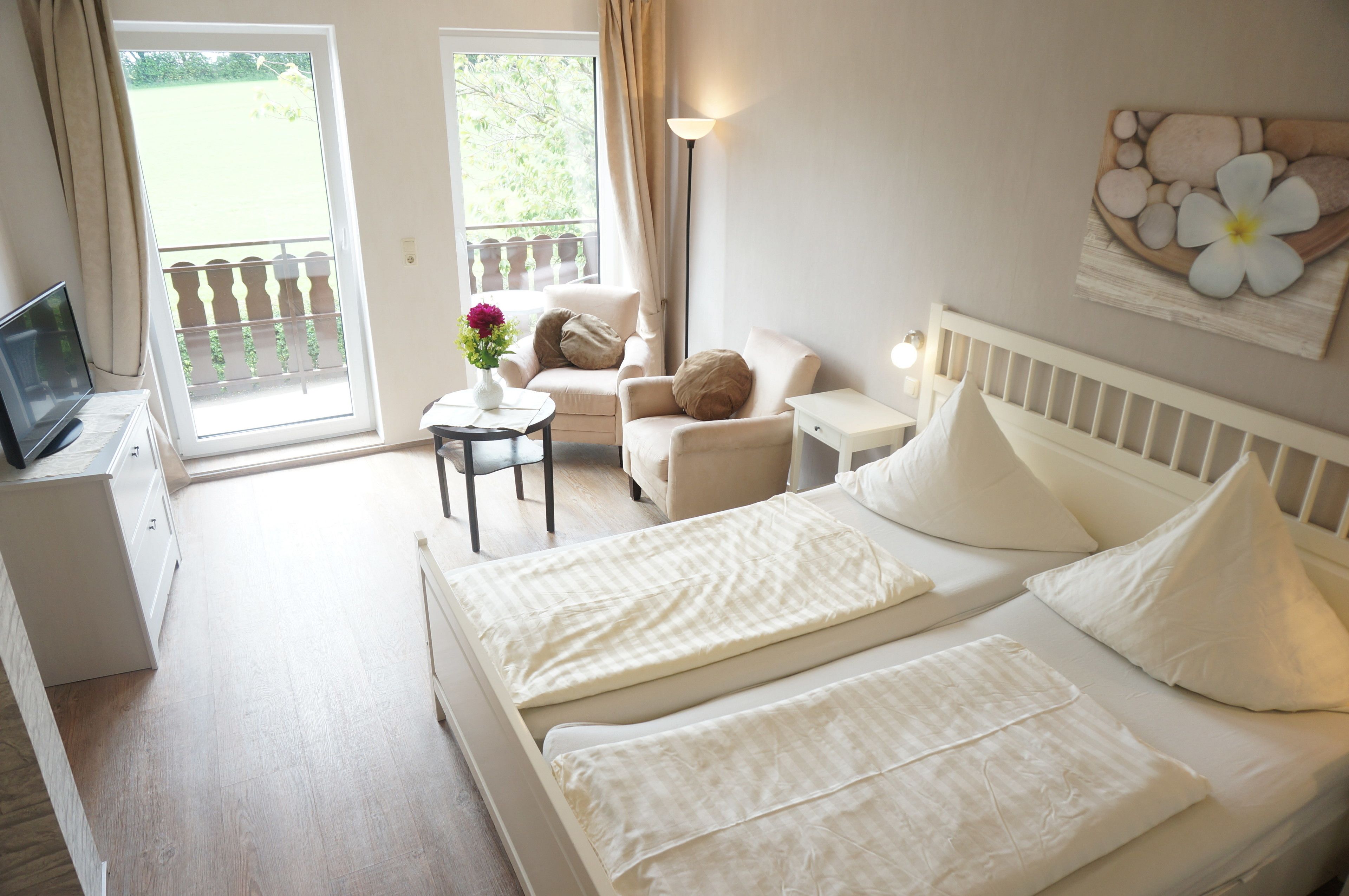 Comfort tweepersoonskamer, balkon, tuin | Een strijkplank/strijkijzer, gratis wifi, beddengoed