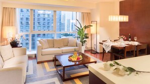 Deluxe Suite, 2 Bedrooms, Kitchen | Premium bedding, in-room safe, desk, blackout curtains - Oak Chateau Beijing (Beijing)