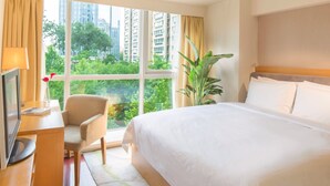 Superior Room, 1 Bedroom, Kitchen | Premium bedding, in-room safe, desk, blackout curtains - Oak Chateau Beijing (Beijing)