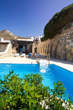 Outdoor pool - Villa Sissy (Mykonos)