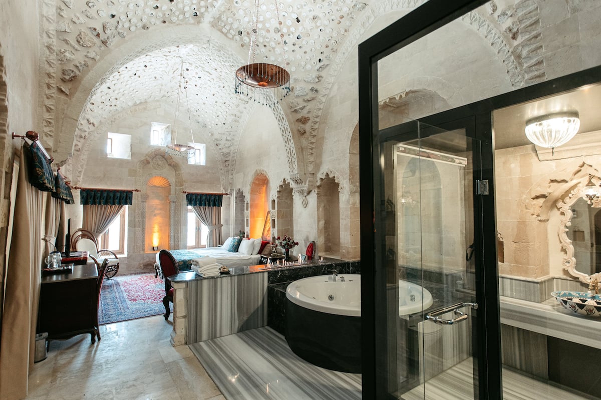 king suite | premium bedding, down duvets, free minibar items, in-room safe