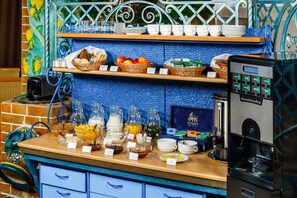Free daily buffet breakfast