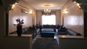 غرفة المعيشة