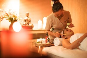Kroppsbehandlinger, ansiktsbehandlinger og ayurvediske behandlinger