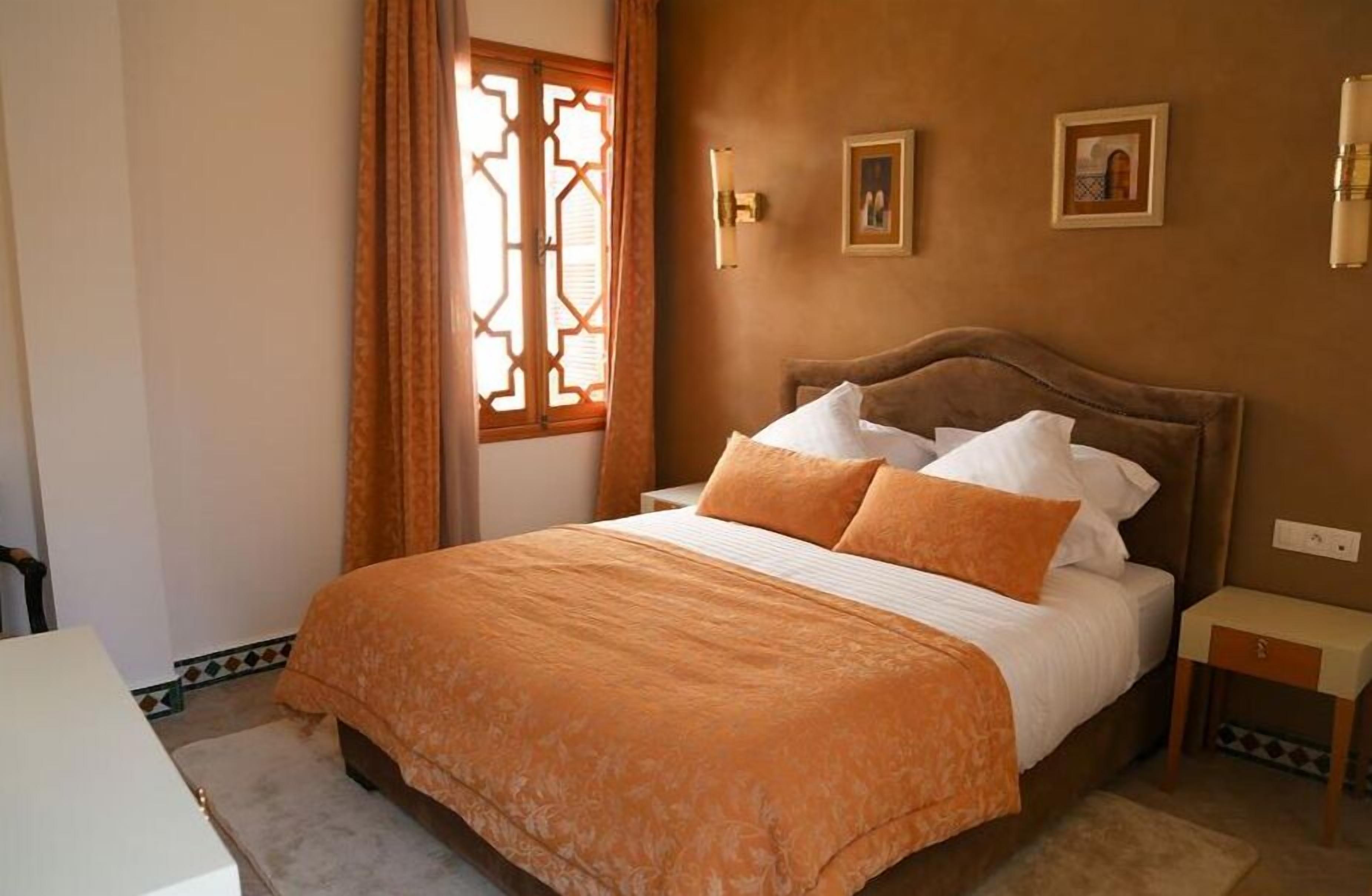 deluxe room | courtyard view