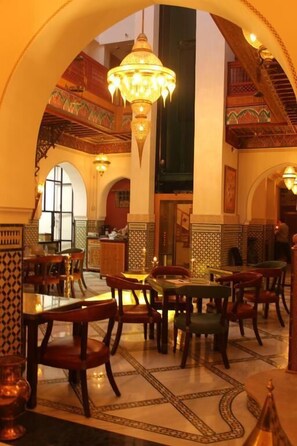 Petit déjeuner composé de spécialités régionales compris tous les jours