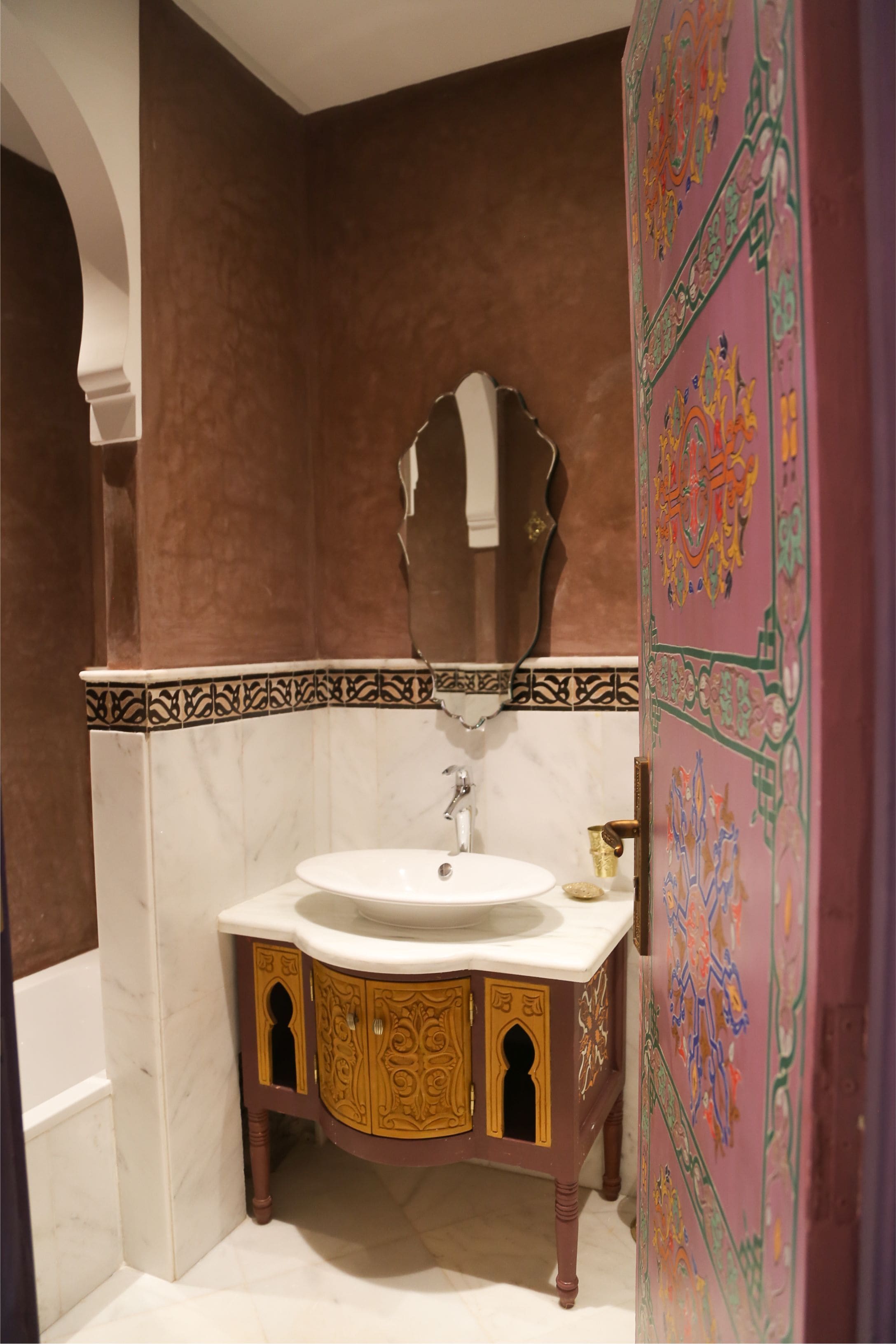 luxury suite | bathroom sink