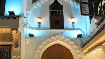 EntrĂ©e de lâhĂ©bergement