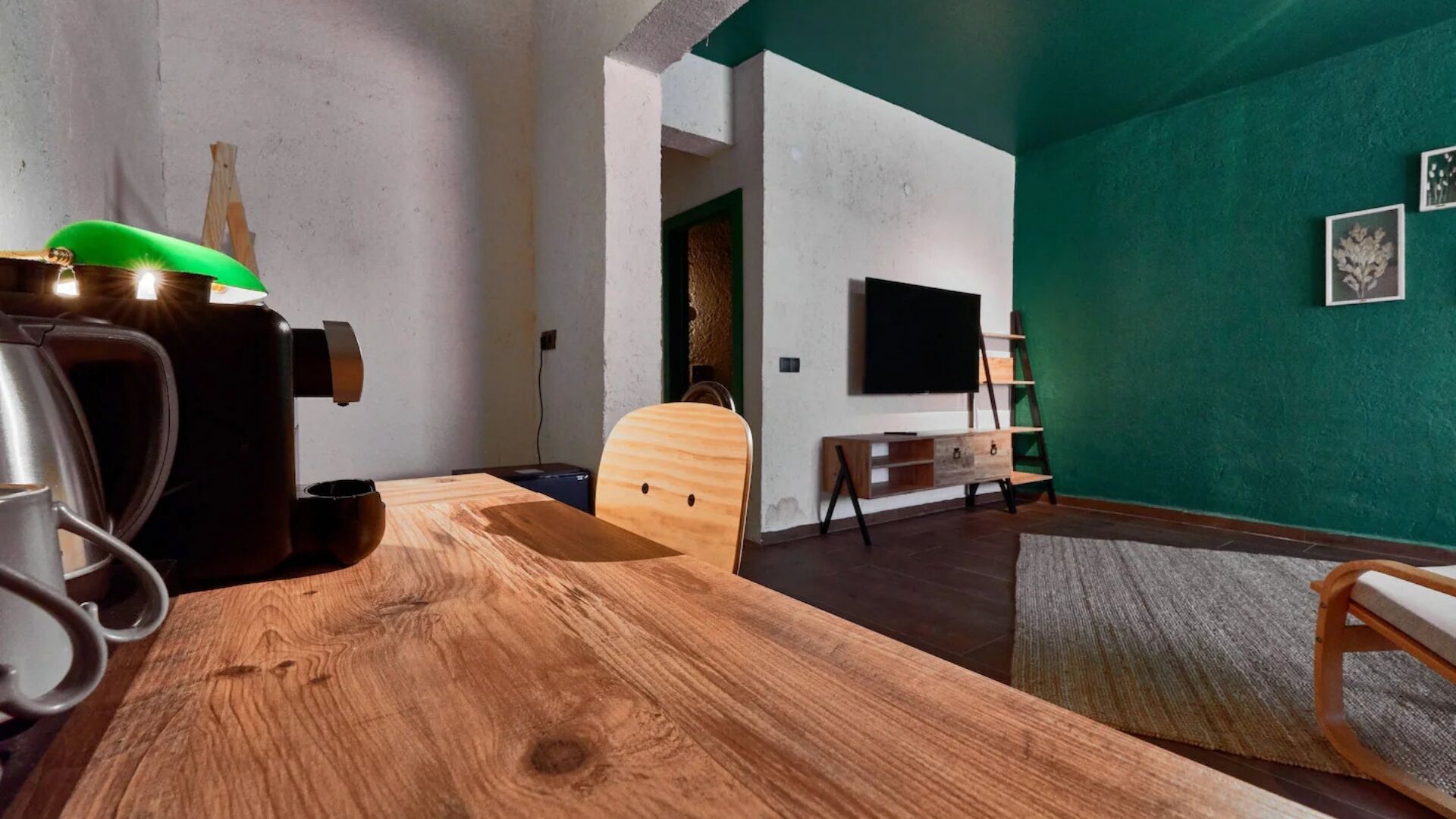 deluxe condo | 1 bedroom, premium bedding, minibar, in-room safe