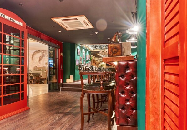 Bar (en la propiedad)
