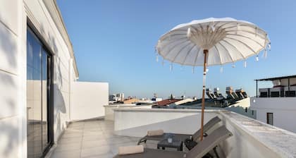 Azuu Hotel