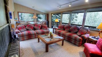 Rumah, 3 kamar tidur | Area keluarga | TV dan pemutar DVD