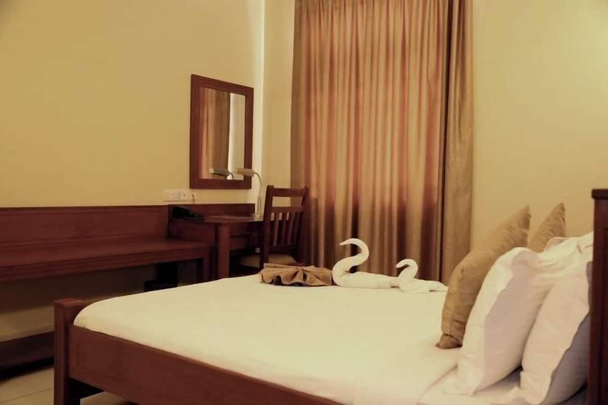 1 bedroom, minibar, in-room safe, desk