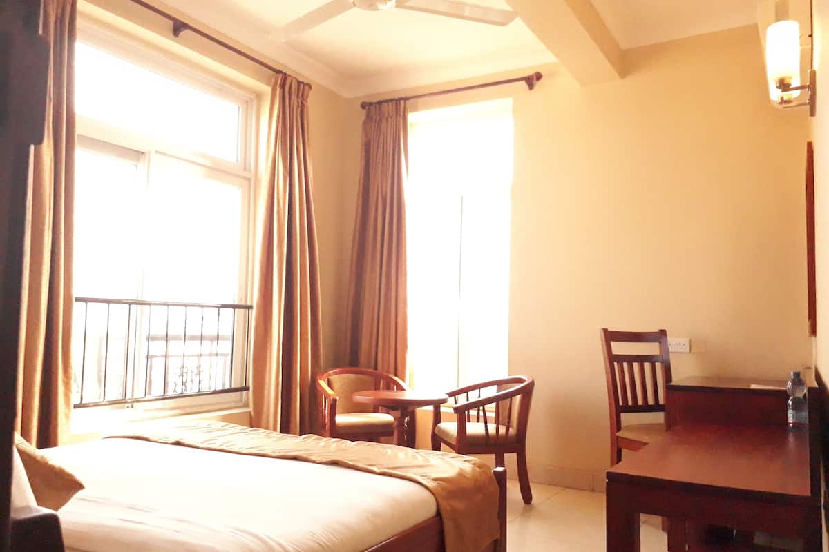 comfort apartment, 2 bedrooms, city view, executive level | view from room