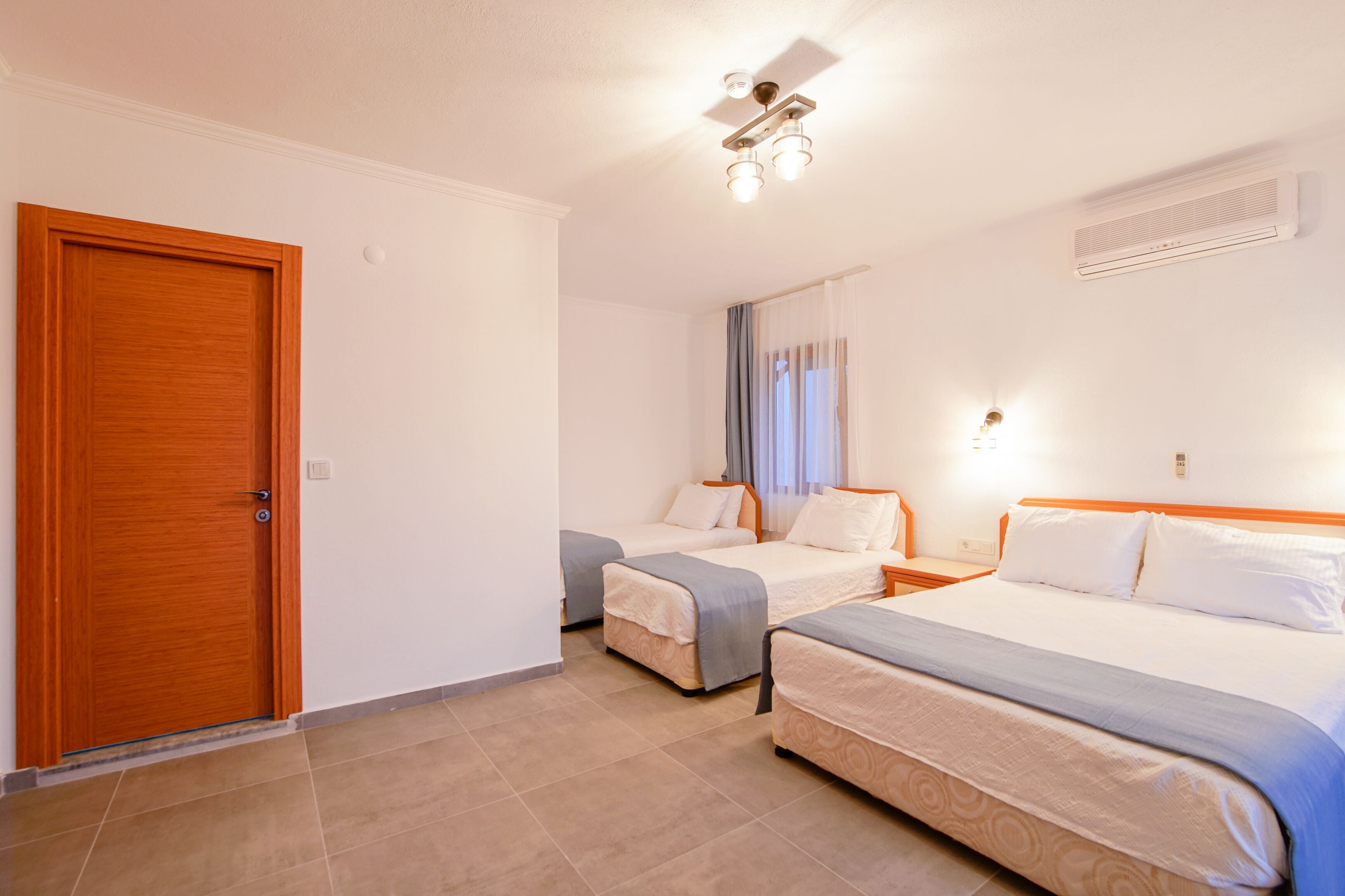 standard double room | 1 bedroom, egyptian cotton sheets, premium bedding, minibar