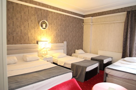 Standard Double or Twin Room | In-room safe, desk, soundproofing, free WiFi