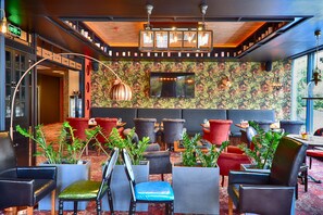 Lobby-Lounge