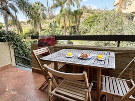 Family Apartment, 2 Bedrooms, Kitchenette, Sea View | Terrace/patio