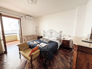 Family Apartment, 2 Bedrooms, Kitchenette, Sea View