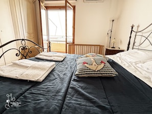 Family Apartment, 2 Bedrooms, Kitchenette, Sea View