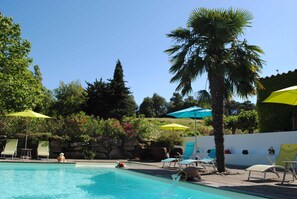 Outdoor pool - Le relais de la cavayere (Carcassonne)