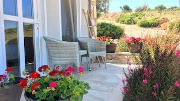 Deluxe Double Room, 1 Queen Bed, Balcony, Partial Sea View | Exterior