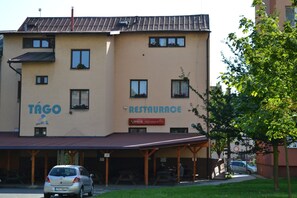 Overnatningsstedets indgangsparti
