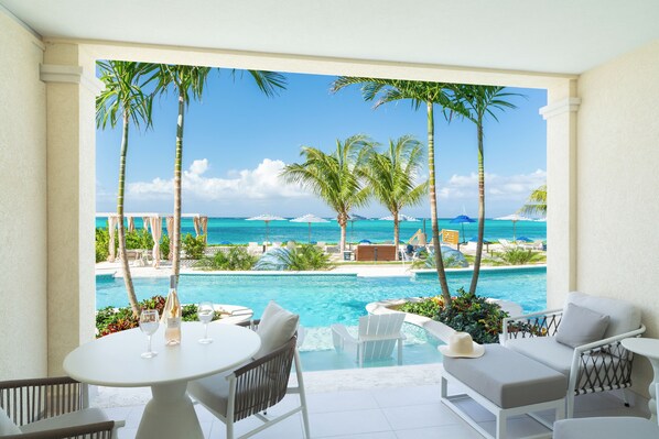 Beach/ocean view - Beachfront at Windsong on the Reef (Providenciales)
