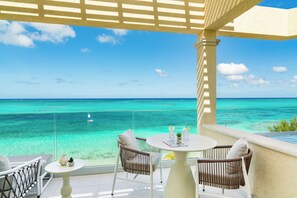 Terrace/patio - Beachfront at Windsong on the Reef (Providenciales)