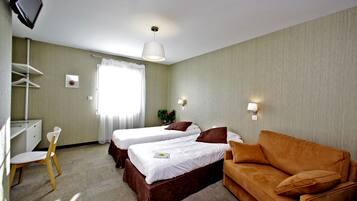 Bureau, chambres insonorisées, Wi-Fi gratuit, draps fournis