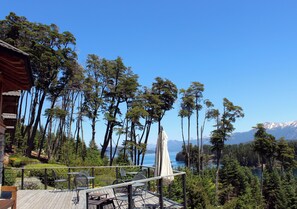 Hiên