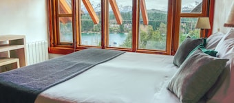 El Bosque by DOT Tradition