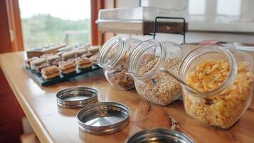 Tägliches inbegriffenes Frühstücksbuffet