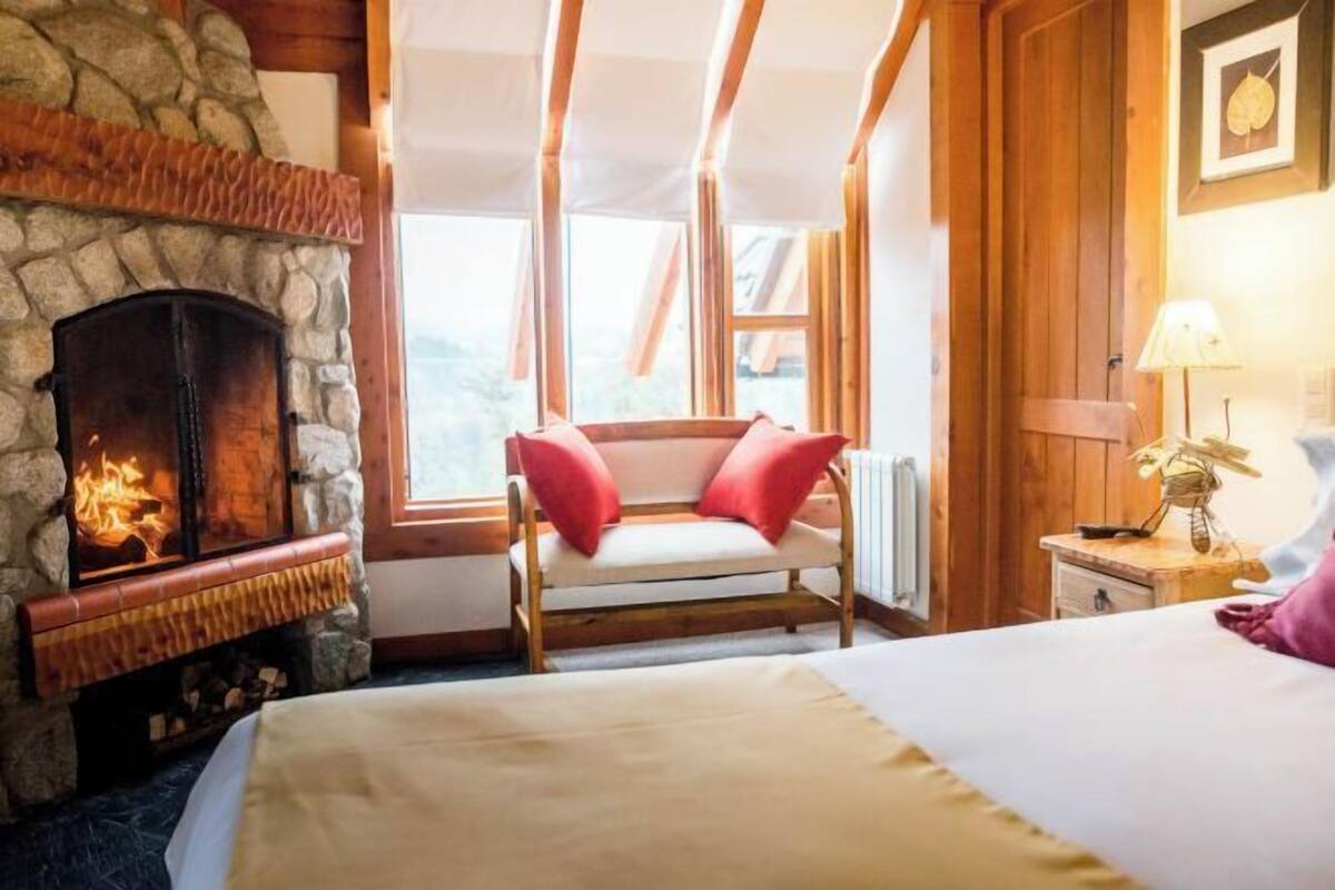 Coffres-forts dans les chambres, bureau, Wi-Fi gratuit, draps fournis