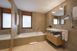 Apartment, 3 Bedrooms (Hörnli) | Bathroom