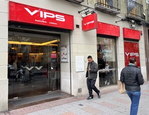 Restaurant - Casa de huespedes Almansa (Madrid)