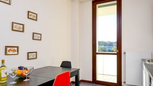 Exclusive Penthouse, 4 Bedrooms, Terrace, Mountain View | Private kitchen