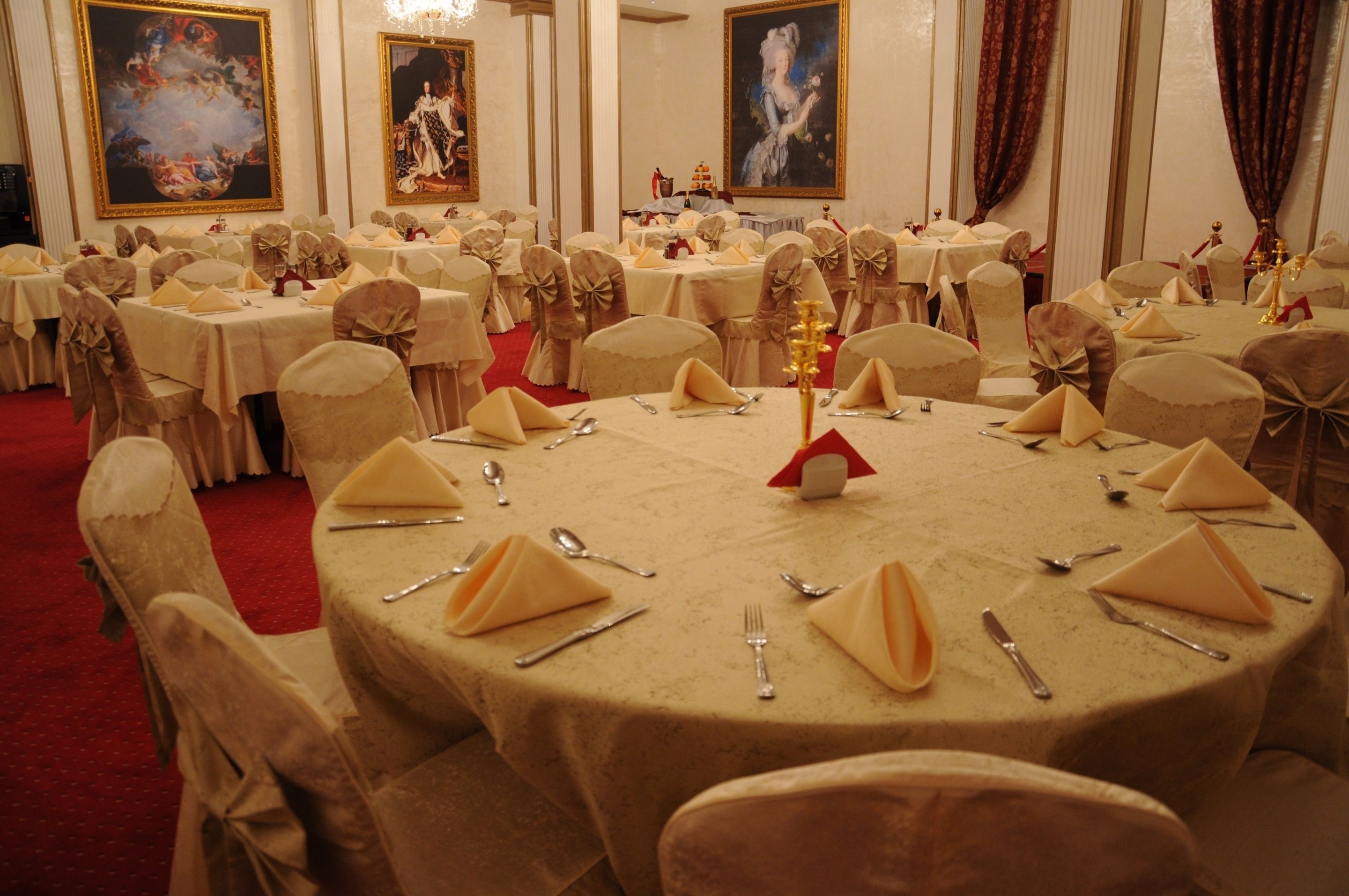 banquet hall