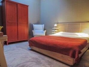 Desk, iron/ironing board, free WiFi, wheelchair access - Liv Inn Guest House (Maputo)