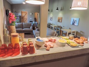 Buffet - Liv Inn Guest House (Maputo)